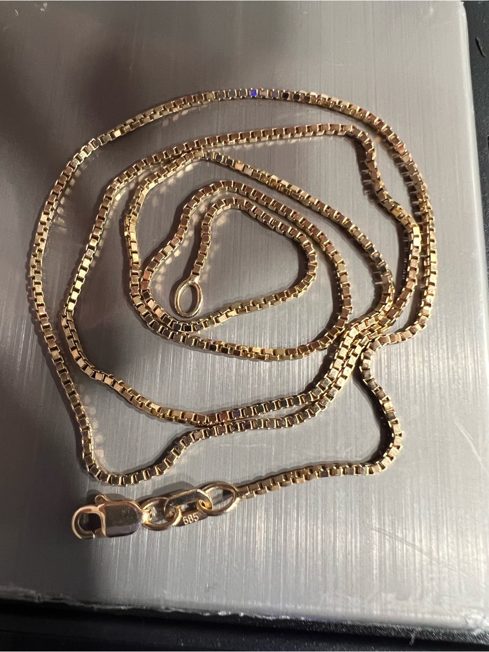 Classic 14k Solid Gold Box Chain Necklace (20”) - Elegant Women's Jewelry - Picture 4 of 6